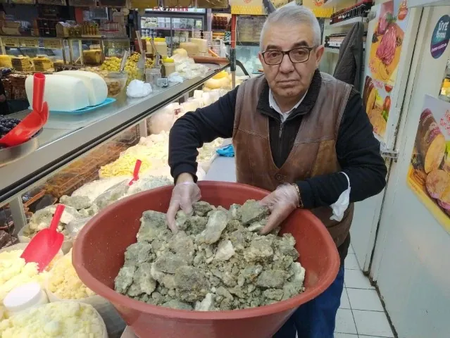 Konya Küflü Peyniri: Geleneksel Bir Lezzet görsel 3