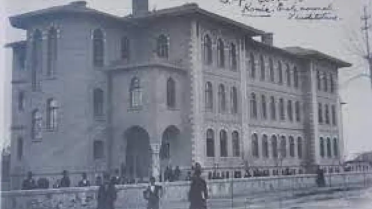 Konya Lisesi (Taş Mektep): Bir Asırlık Eğitim Çınarı görsel 2