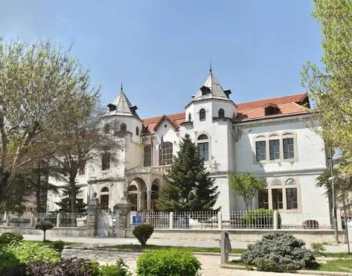 Konya Sanayi Mektebi binasının günümüzdeki hâli