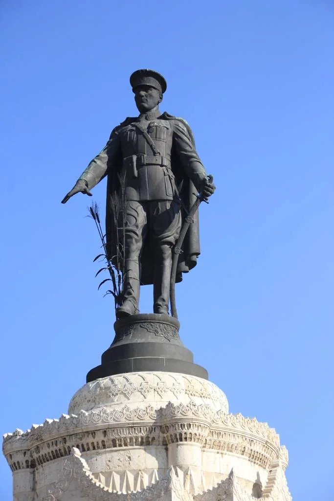 Atatürk Anıtı