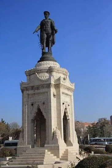 Atatürk Anıtı