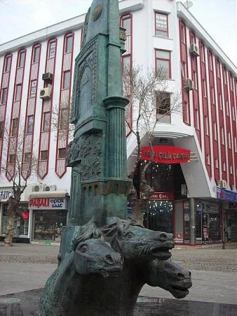 Zafer Anıtı (Süleyman Şah Anıtı)