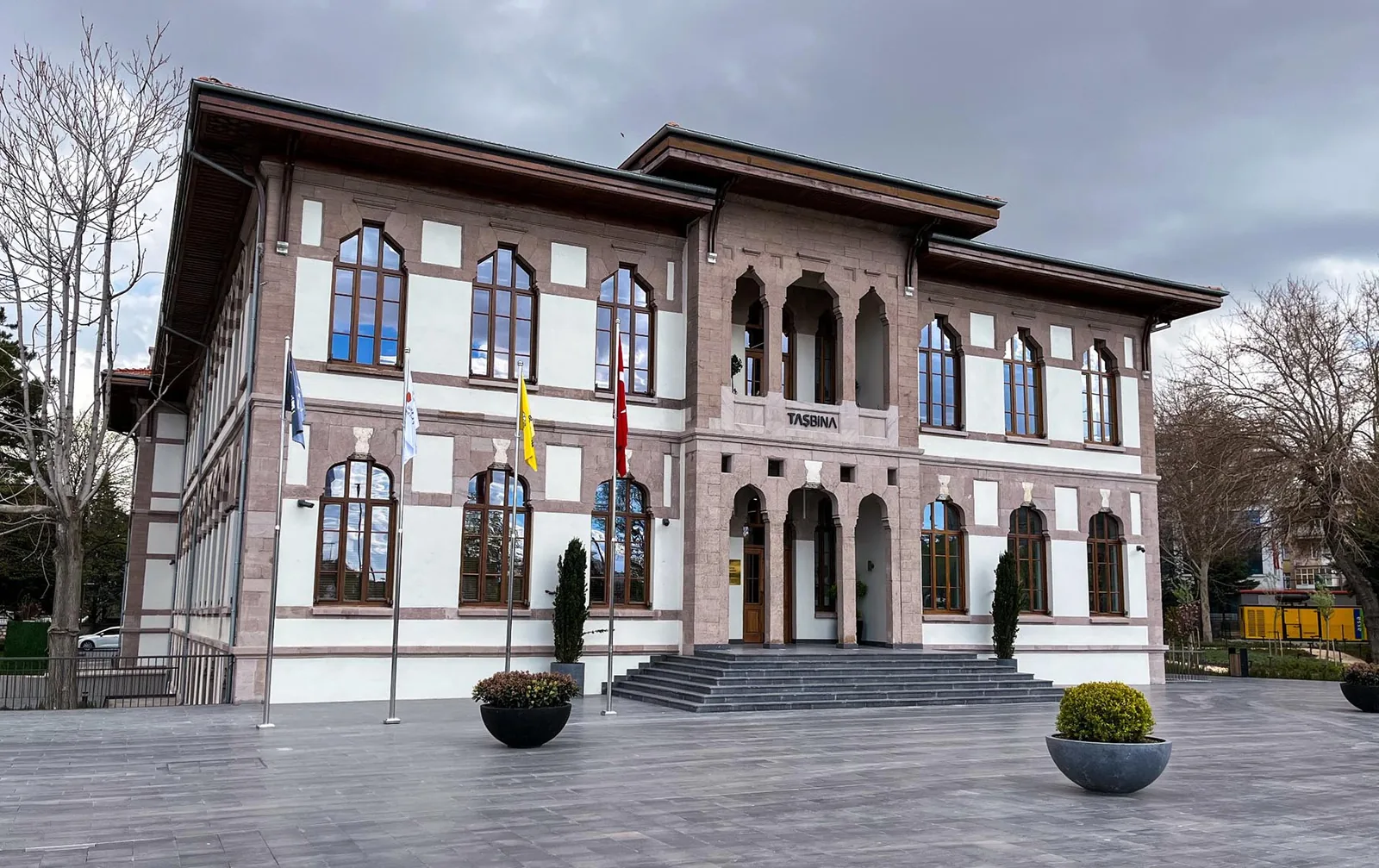 Taş Bina: Kız Öğretmen Okulu'ndan Dijital Müze'ye Bir Asırlık Yolculuk görsel 2