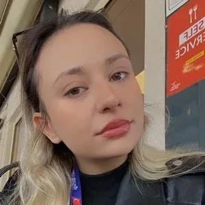 Aişenur Yazıcıoğlu — turist rehberi