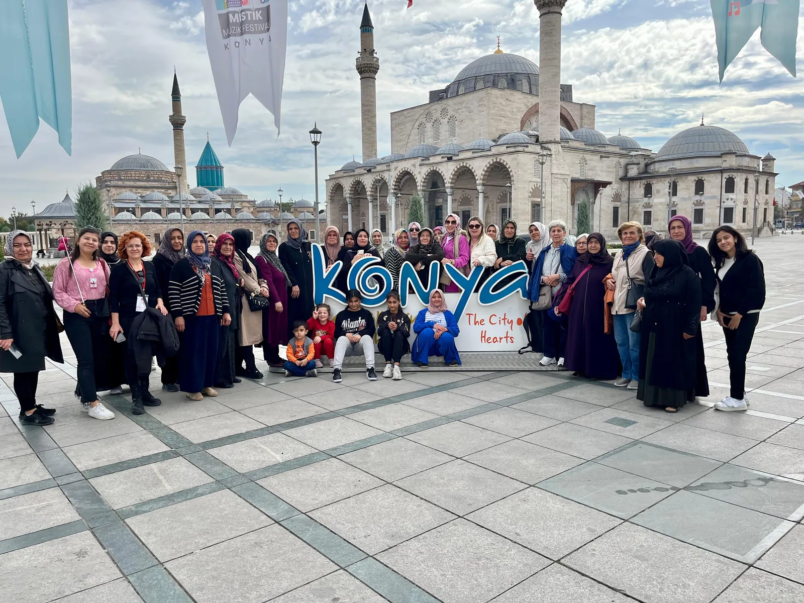 Ayşenur Sayar tur fotoğrafı 16
