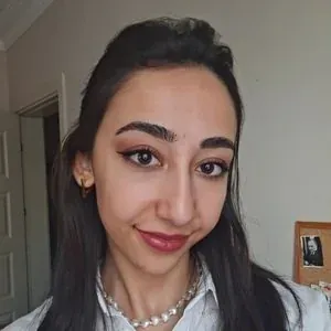 Büşra Akseki — turist rehberi