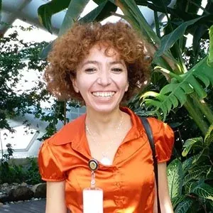 Hatice Üstüner — turist rehberi