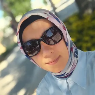 Rüveyde Soyarslan — turist rehberi