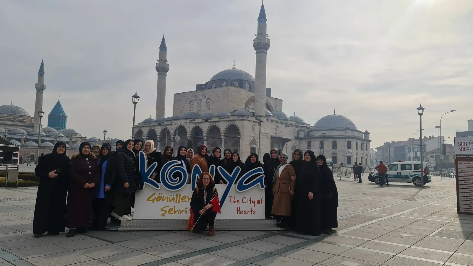Zeynep Dostkol tur fotoğrafı 32