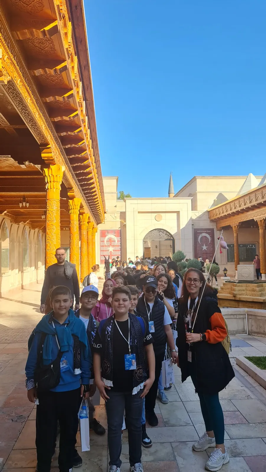 Zeynep Dostkol tur fotoğrafı 48